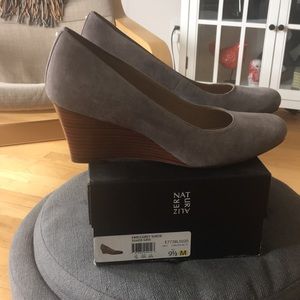Naturalizer Wedged-Size 9.5 M width